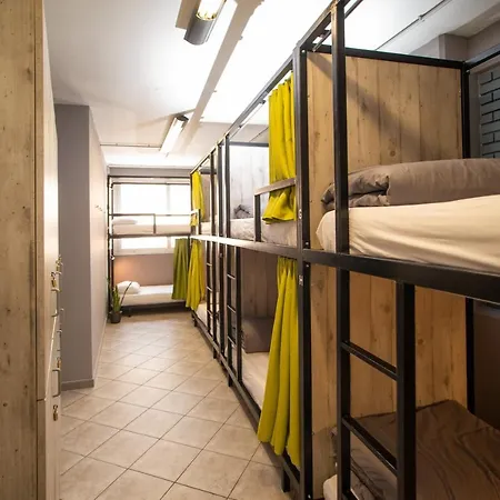 Bedway Athens Hostel-3